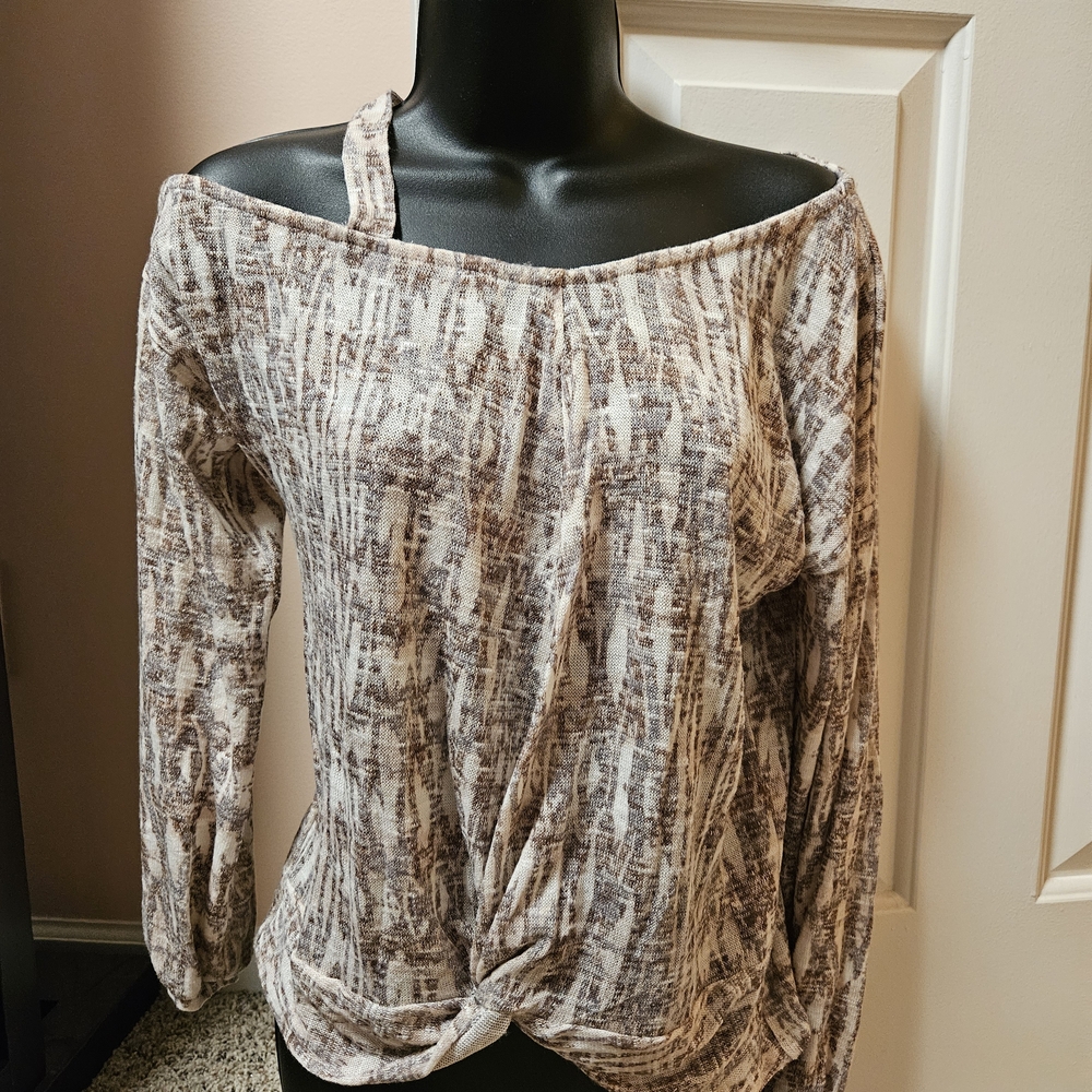 Daytrip Off-Shoulder Textured Blouse in Brown and Cream